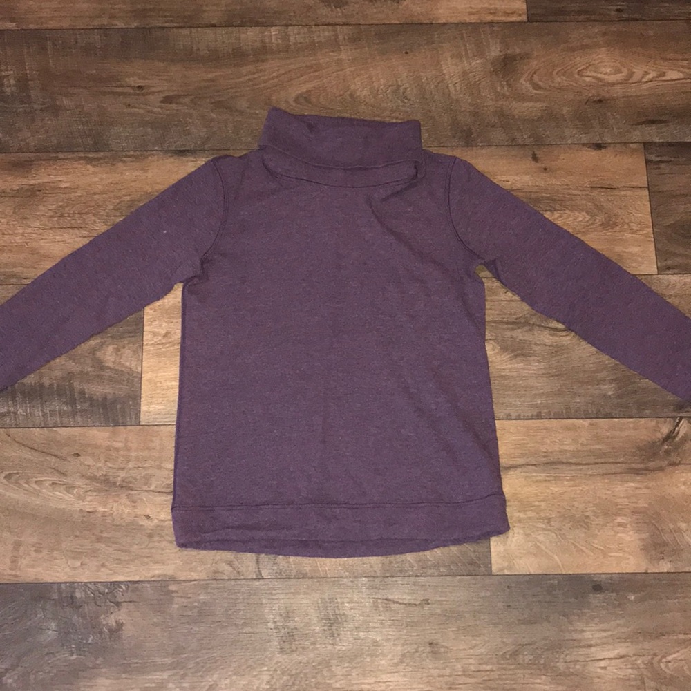 Lululemon turtleneck